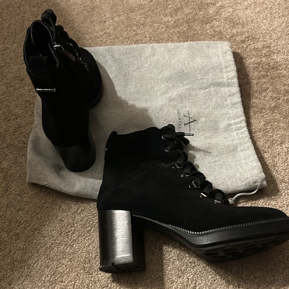 Aquatalia Shoes - Aquatalia – Ihana Water Resistant Lace-Up Boot